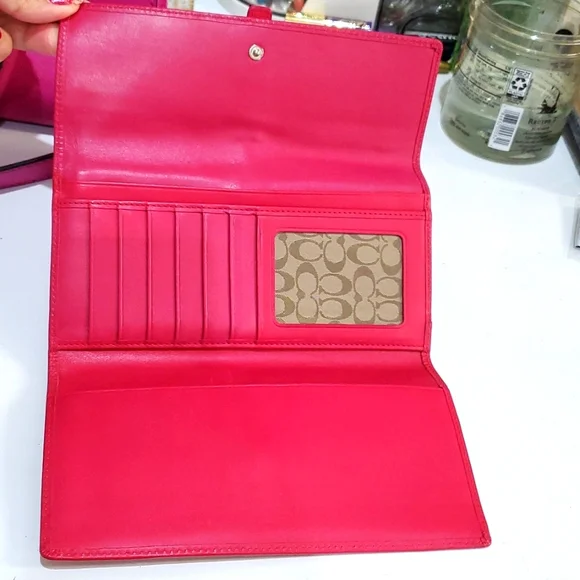 COACH VINTAGE HAMPTON PINK WALLET💕💕 - Picture 5 of 10